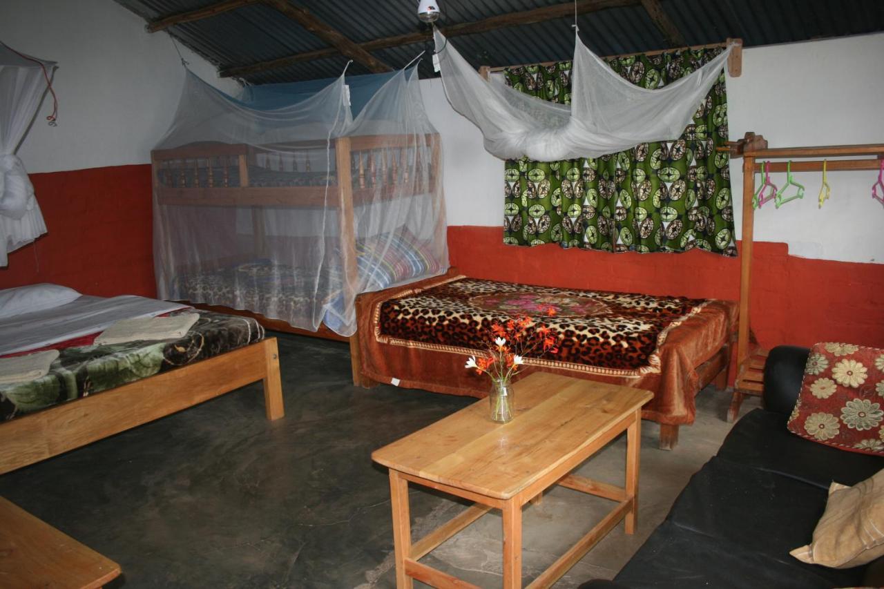 Kabale Amasiko Homestay Lake Bunyonyi מראה חיצוני תמונה