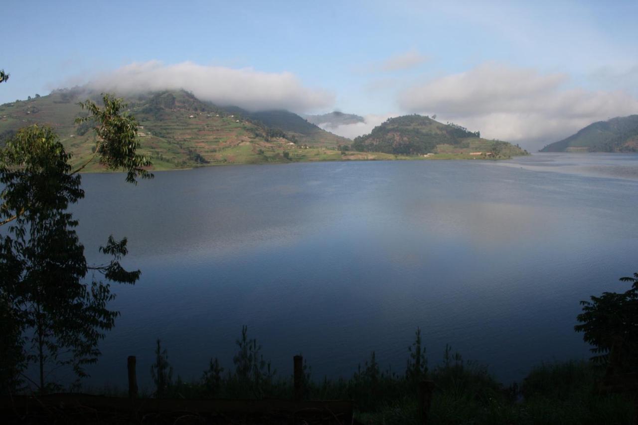 Kabale Amasiko Homestay Lake Bunyonyi מראה חיצוני תמונה