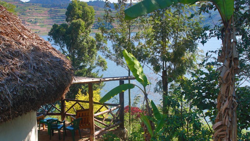 Kabale Amasiko Homestay Lake Bunyonyi מראה חיצוני תמונה