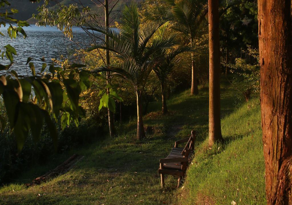 Kabale Amasiko Homestay Lake Bunyonyi מראה חיצוני תמונה
